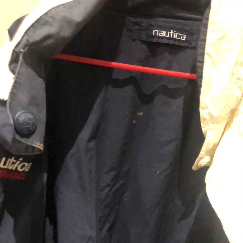 Vintage Nautica Jacket with full length zipper and zippered pocket. - Picture 4 of 9